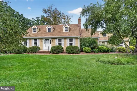 115 Old York Rd, Ringoes, NJ 08551