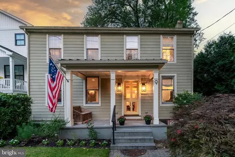 9 Ferry St, Stockton, NJ 08559