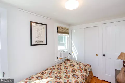 Bedroom - 31 E Main St, Flemington, NJ 08822 photo 4 of 8