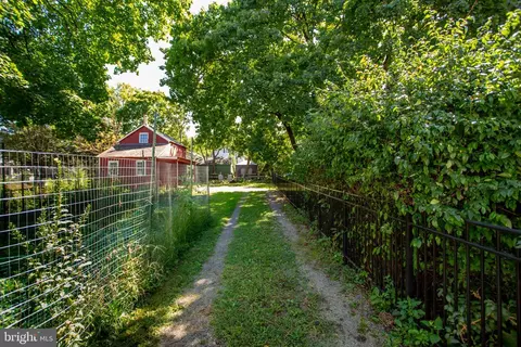 Exterior - 31 E Main St, Flemington, NJ 08822 photo 6 of 12
