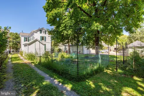 Exterior - 31 E Main St, Flemington, NJ 08822 photo 7 of 12
