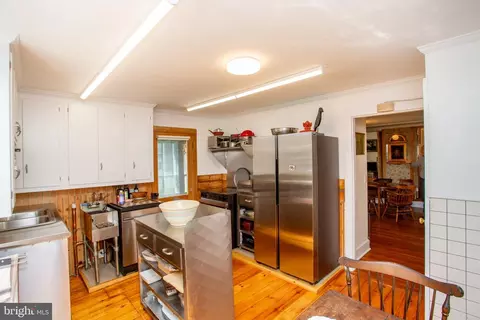 Kitchen - 31 E Main St, Flemington, NJ 08822 photo 2 of 4