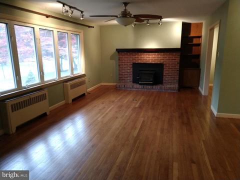 74 Main Blvd, Ewing, NJ 08618 photo 5