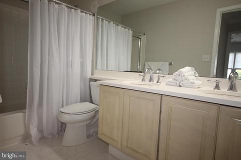 4 Chicory, Pennington, NJ 08534 photo 36