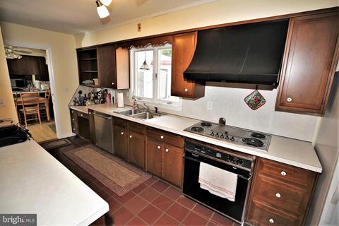 21 Diane Dr, Ewing, NJ 08628 photo 30
