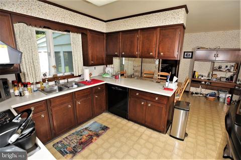 21 Diane Dr, Ewing, NJ 08628 photo 26