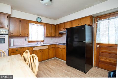 873 Independence Ave, Hamilton, NJ 08610 photo 4