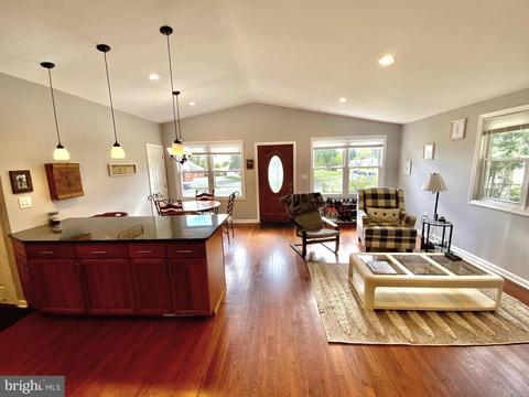 57 Dawes, Ewing, NJ 08638 photo 2