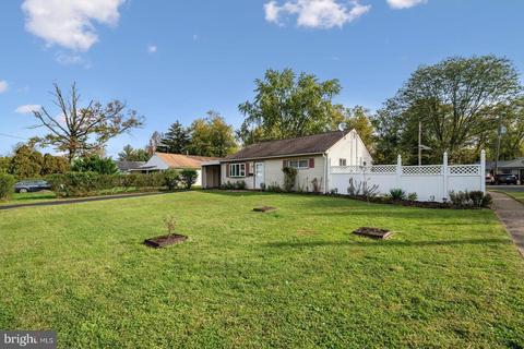 14 Dorset Dr, Ewing, NJ 08618 photo 3