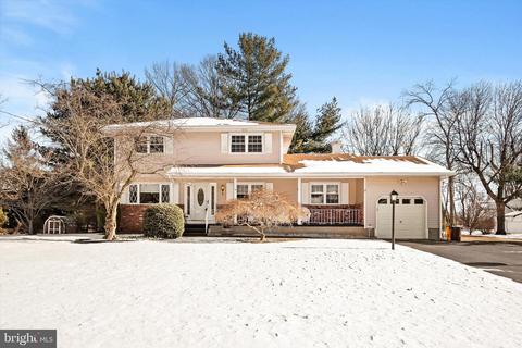 14 Currier Way, Ewing, NJ 08628 photo 2