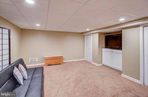 75 E Village Dr E, Hamilton, NJ 08620 photo 32