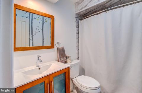 75 E Village Dr E, Hamilton, NJ 08620 photo 28