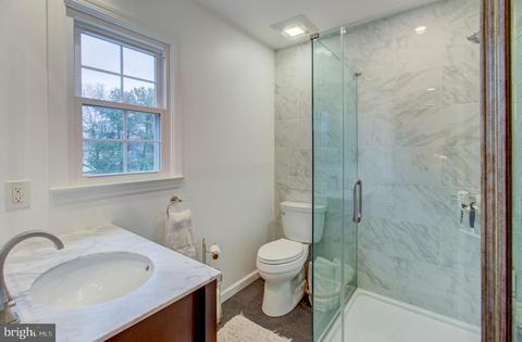 75 E Village Dr E, Hamilton, NJ 08620 photo 24