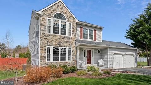 38 Perilli Dr, Hamilton, NJ 08610 photo 2