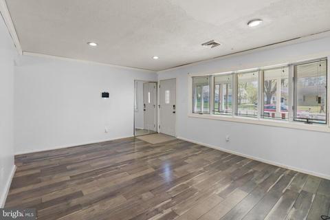 19 Dixfield Ave, Ewing, NJ 08618 photo 12