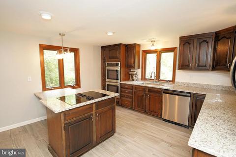 1015 Bear Tavern Rd, Ewing, NJ 08628 photo 11