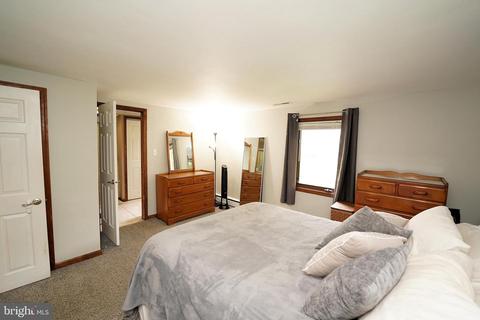 1015 Bear Tavern Rd, Ewing, NJ 08628 photo 15