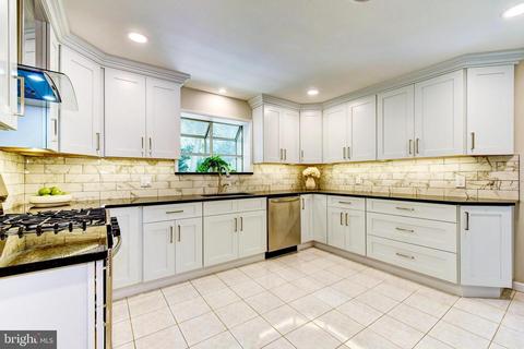 706 River Rd, Ewing, NJ 08628 photo 9