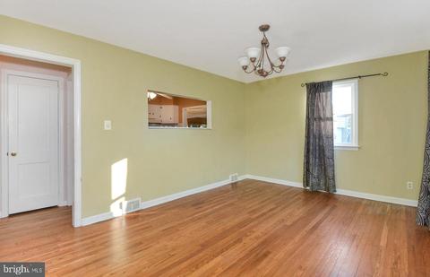 169 W Upper Ferry Rd, Ewing, NJ 08628 photo 5