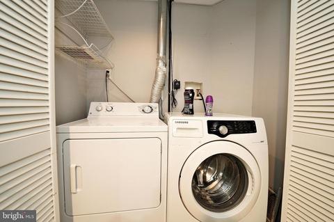 100 Violet, Ewing, NJ 08638 photo 32