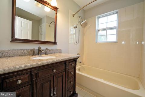 100 Violet, Ewing, NJ 08638 photo 23
