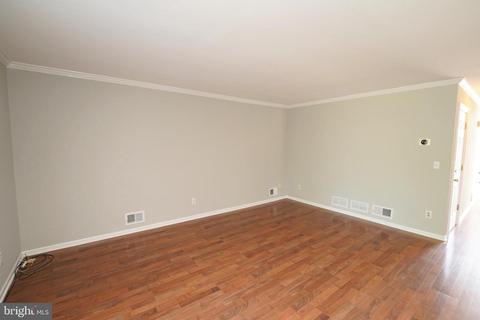 100 Violet, Ewing, NJ 08638 photo 9
