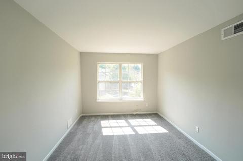 100 Violet, Ewing, NJ 08638 photo 27