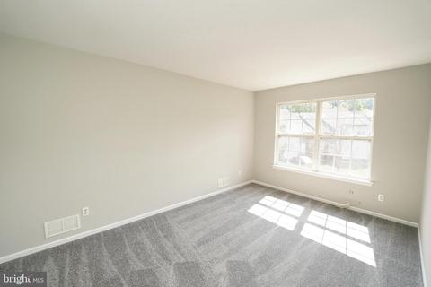 100 Violet, Ewing, NJ 08638 photo 25