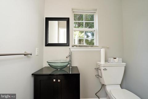 100 Violet, Ewing, NJ 08638 photo 17