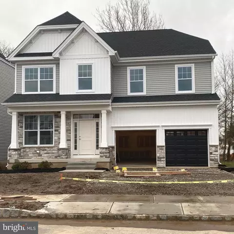 9 Misty Meadow Ln, Hamilton, NJ 08619