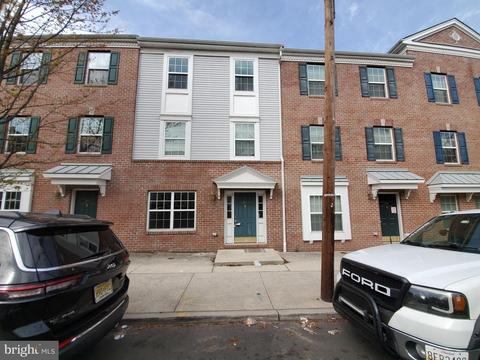 721 Centre St, Trenton, NJ 08611