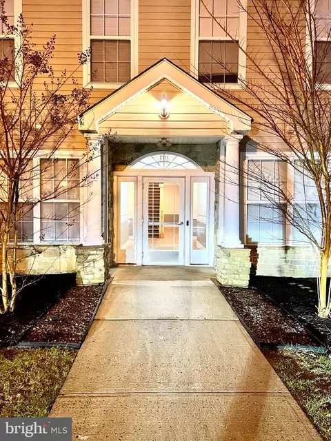 35 Kyle Way, Ewing, NJ 08628