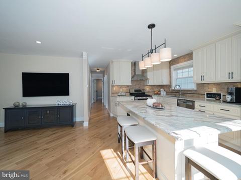 162 Clover Ave, Ewing, NJ 08638 photo 3