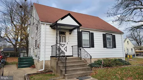 640 Parkinson Ave, Hamilton, NJ 08610
