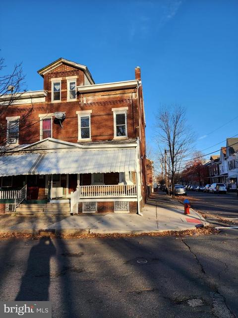30 Division St, Trenton, NJ 08611