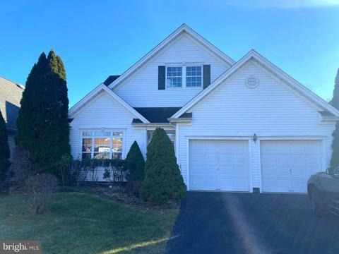 4 Maidenflower Ln, Princeton Junction, NJ 08550