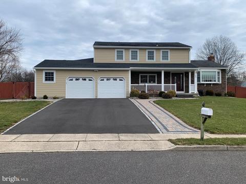 10 Oxcart Ln, Hamilton, NJ 08619