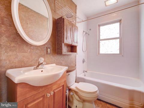 38 Main Blvd, Ewing, NJ 08618 photo 4