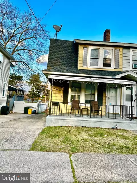 251 Hollywood Dr, Hamilton, NJ 08609