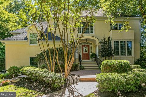 15 Cardiff Ln, Hamilton, NJ 08690
