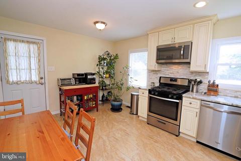 41 W Upper Ferry Rd, Ewing, NJ 08628 photo 10