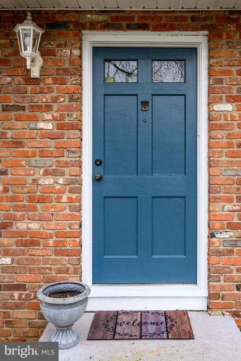 16 Gloucester Ln, Ewing, NJ 08618 photo 2