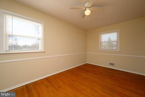 16 Gloucester Ln, Ewing, NJ 08618 photo 13