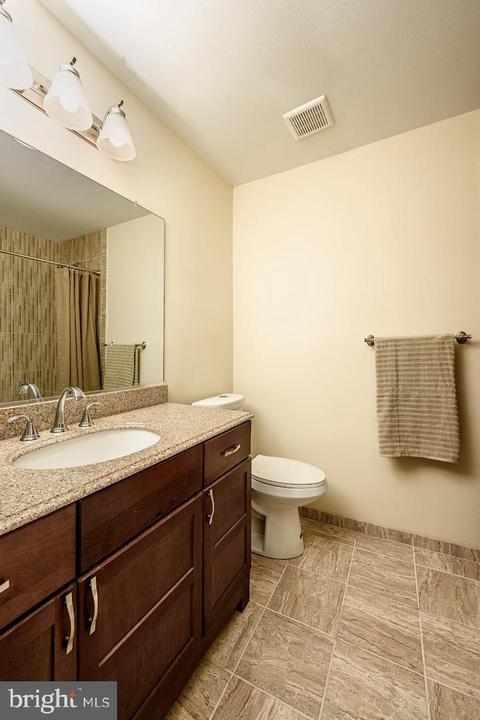 16 Gloucester Ln, Ewing, NJ 08618 photo 15