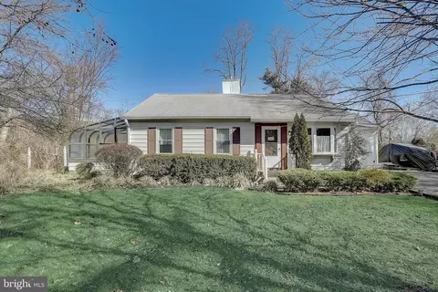 72 Franklin Corner Rd, Lawrence Township, NJ 08648