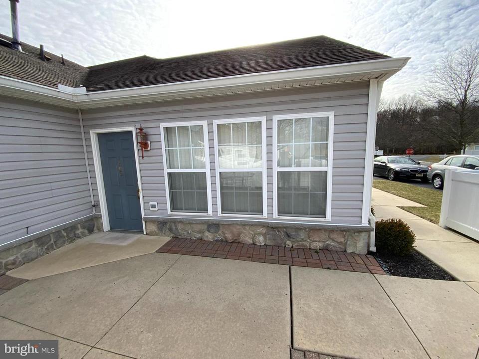  165 Federal Point Blvd, Lawrence Township, NJ 08648 photo 1
