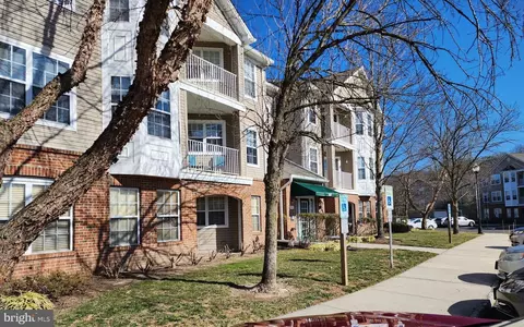 811 Mowat Cir, Hamilton, NJ 08690