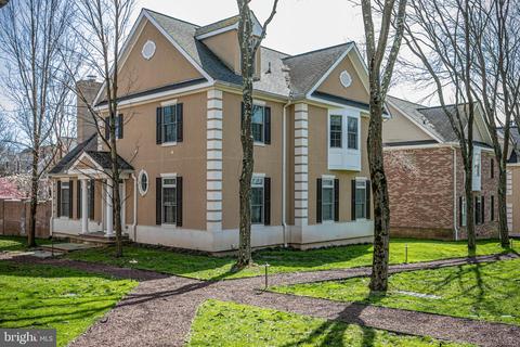 26 Governors Ln, Princeton, NJ 08540