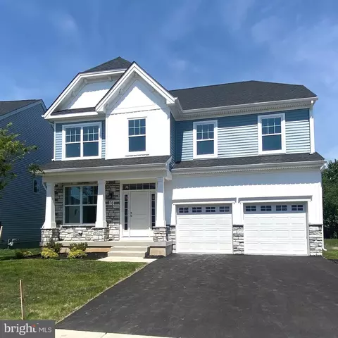 16 Misty Meadow Ln, Hamilton, NJ 08619