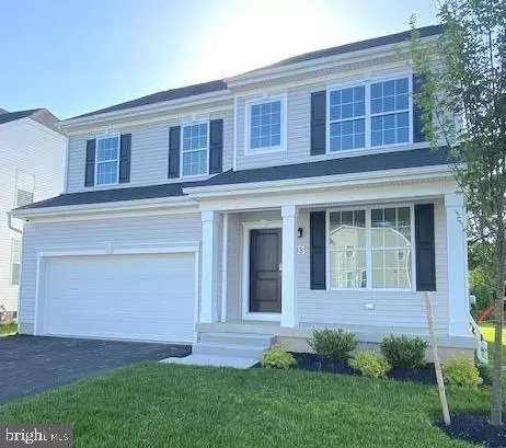 18 Misty Meadow Ln, Hamilton, NJ 08619